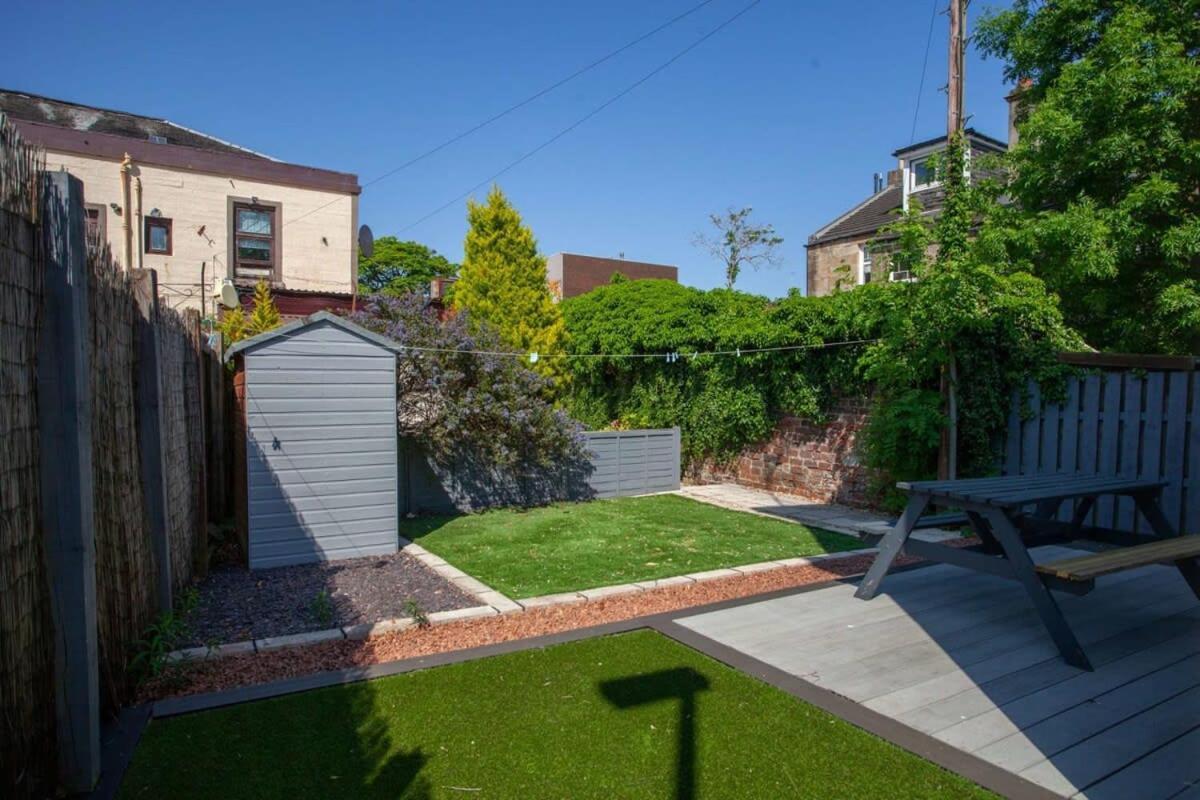 Southside Flat With Private Garden!